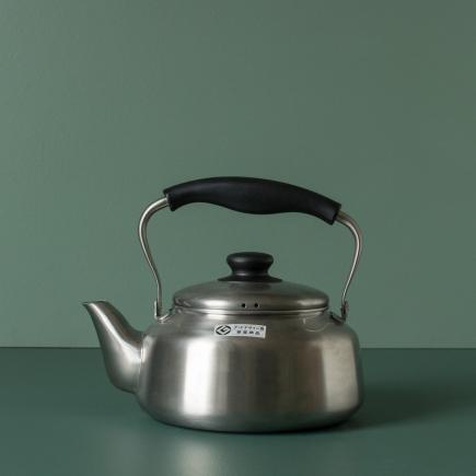 Sori Yanagi Stainless Steel Kettle - Matte